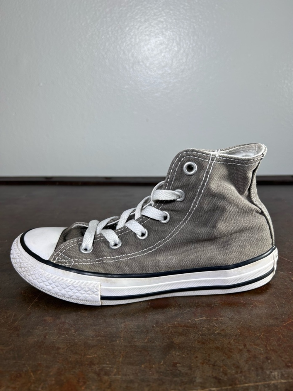 Converse Chuck Taylor All Star High Top Sneakers - Gray Youth Size 13 - Picture 11 of 16